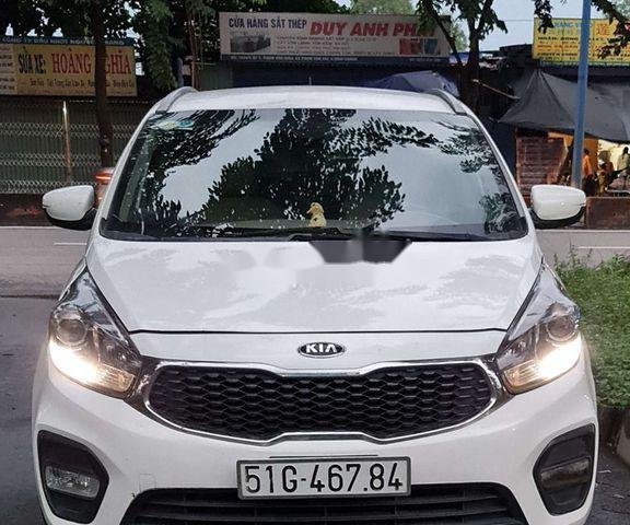 Bán Kia Rondo sản xuất 2017, màu trắng chính chủ 