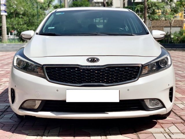 Cần bán xe Kia Cerato Signature 1.6 AT 2017, màu trắng