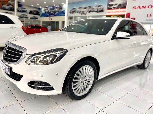 Bán Mercedes E200 sản xuất năm 2016, màu trắng0