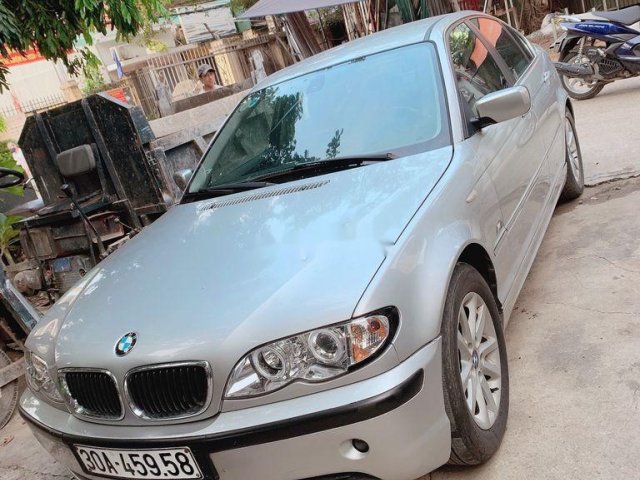 Cần bán BMW 3 Series 318i đời 2004, màu bạc, nhập khẩu, giá chỉ 230 triệu