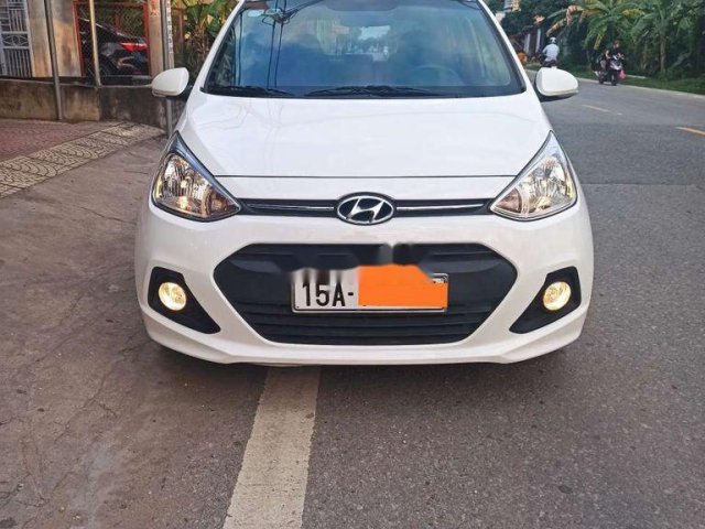 Bán Hyundai Grand i10 năm 2015, màu trắng, nhập khẩu chính chủ0