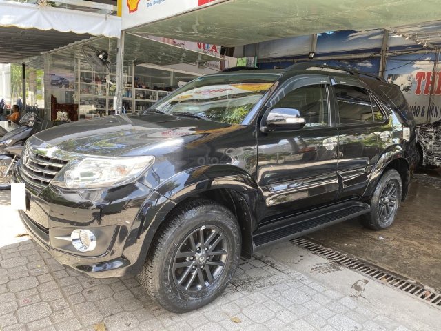 Bán Toyota Fortuner 2.7V sản xuất 2015, màu đen, số tự động, giá 750tr