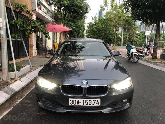 Bán BMW 320i nhập Đức, sx 2014, màu xám