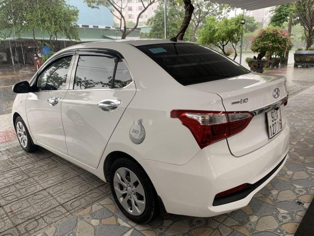 Bán Hyundai Grand i10 2018, màu trắng, giá tốt