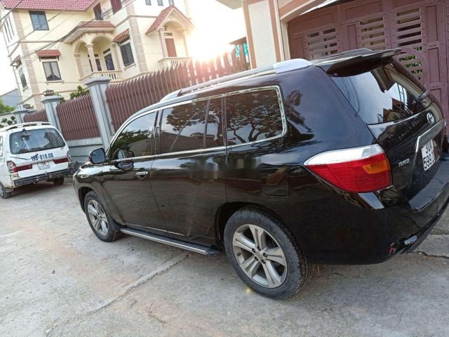 Cần bán lại xe Toyota Highlander sản xuất 2010, màu đen, nhập khẩu