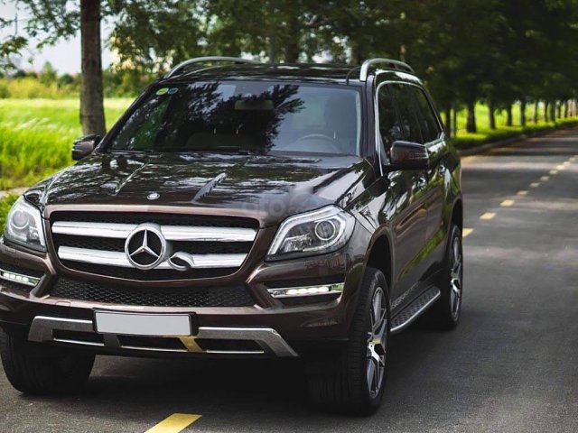 Bán gấp chiếc Mercedes Benz GL 400 sản xuất 2014, chính chủ sử dụng0