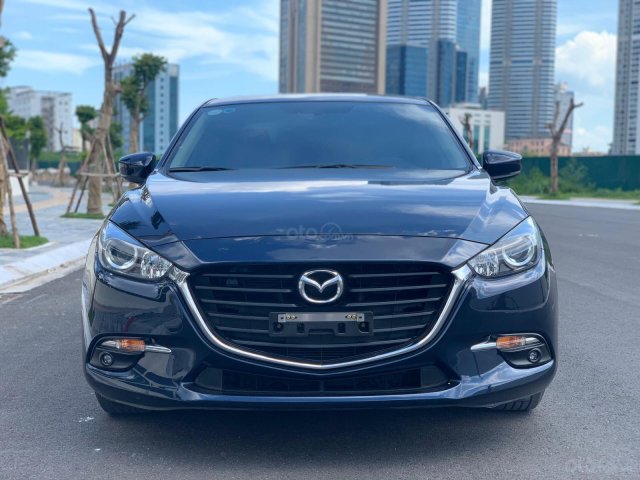 Bán gấp chiếc Mazda 3 màu xanh lam đời 2019, giá cực ưu đãi