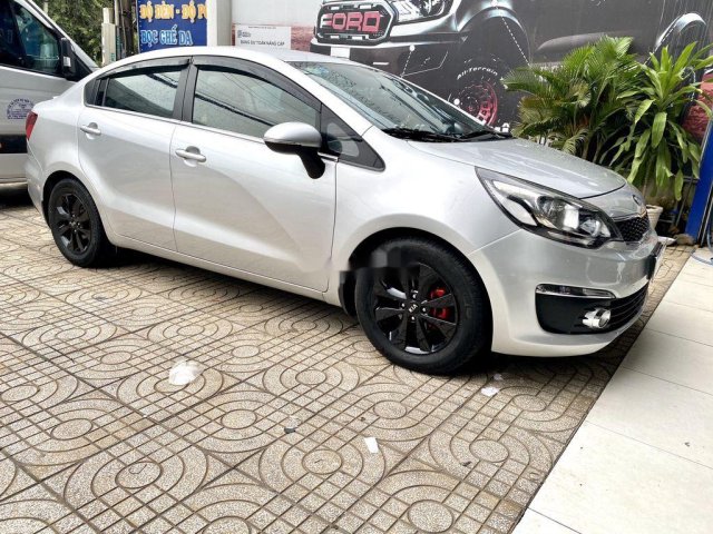 Bán xe Kia Rio sản xuất năm 2015, màu bạc, nhập khẩu nguyên chiếc 