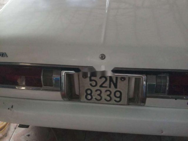 Bán Toyota Crown đời 1991, màu trắng, nhập khẩu, 50tr