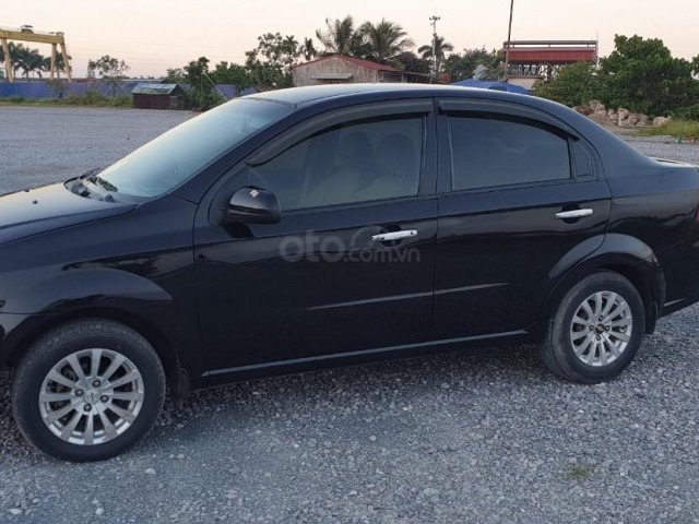 Bán gấp Daewoo Gentra đời 2010 xe gia đình đi giữ gìn0