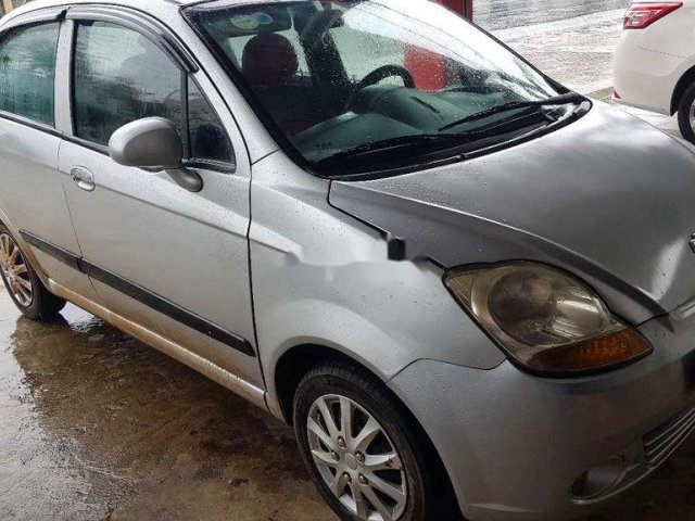 Bán Chevrolet Spark sản xuất năm 2010, màu bạc còn mới  0