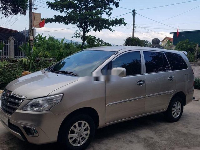 Cần bán gấp Toyota Innova đời 2013, màu bạc 0