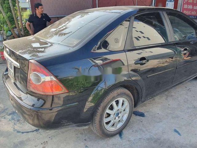 Cần bán xe Ford Focus sản xuất năm 2008, màu đen, nhập khẩu còn mới, giá 180tr