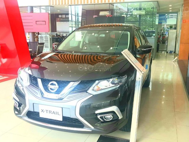 Xtrail 2.0 Luxury giá chỉ từ 210 triệu cùng nhiều quà tặng0