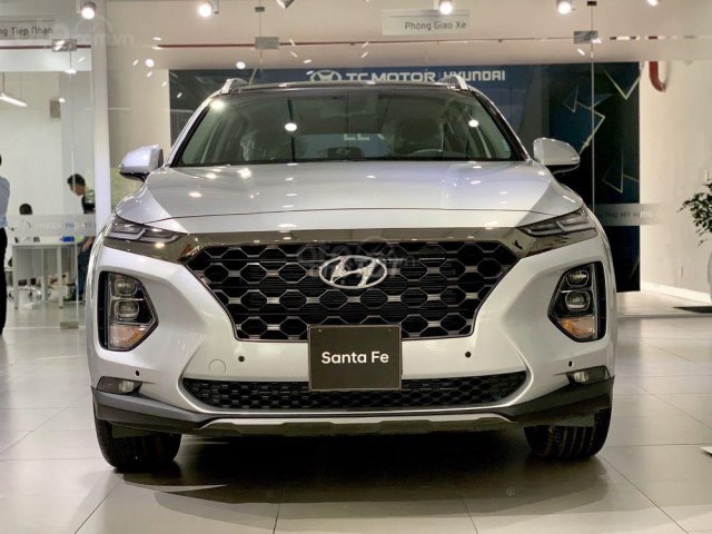 Hyundai  Santa Fe  dầu tiêu chuẩn giảm 50% thuế trước bạ - KM tiền mặt + phụ kiện lên đến 35tr