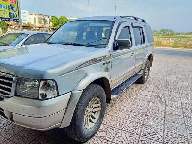 Cần bán Ford Everest năm sản xuất 2006 còn mới, giá 215tr0