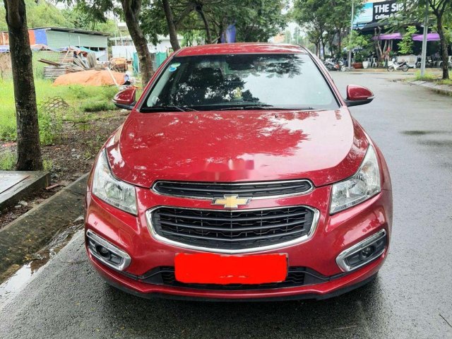 Bán xe Chevrolet Cruze năm 2017, màu đỏ, số sàn