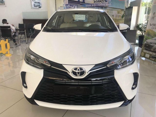 Bán ô tô Toyota Yaris 2020, màu trắng, xe nhập0