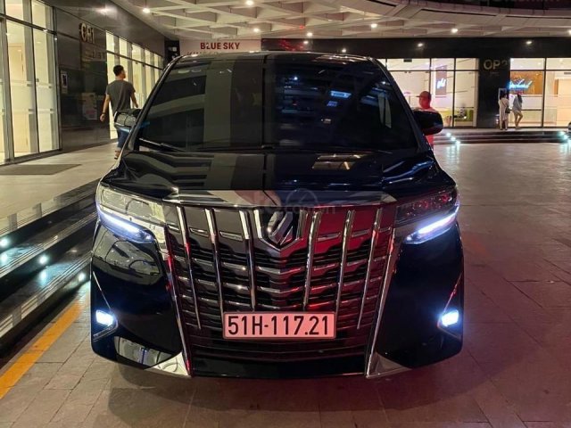 Bán Toyota Alphard 2019 xe siêu lướt 9000km, bao kiểm tra tại hãng