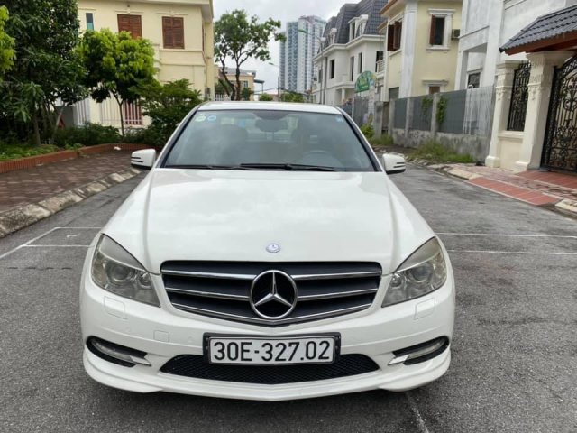 Mercedes C300 sản xuất 2010 màu trắng, giá 485tr0