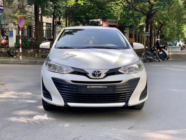 Cần bán xe Toyota Vios E 1.5 MT sản xuất năm 2018, màu trắng siêu đẹp giá tốt, biển thành phố0