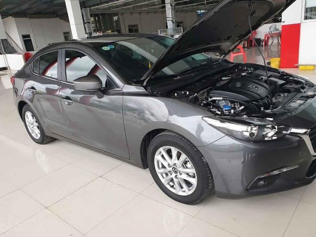 Cần bán xe Mazda 3 năm 2019, màu xám  0