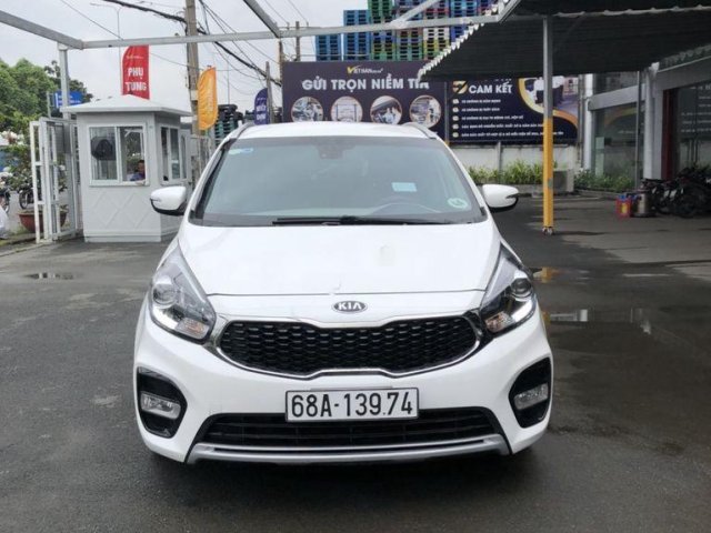 Cần bán lại xe Kia Rondo năm sản xuất 2017 còn mới