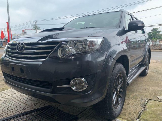 Bán Toyota Fortuner sản xuất năm 2015 còn mới0