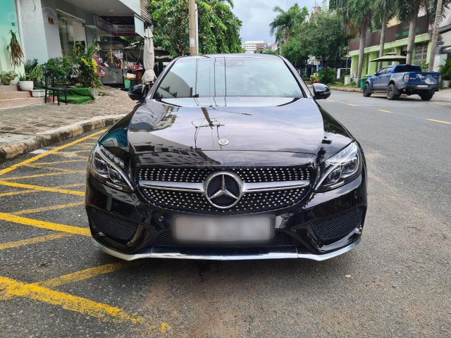 Tậu ngay Mercedes C300 siêu lướt0