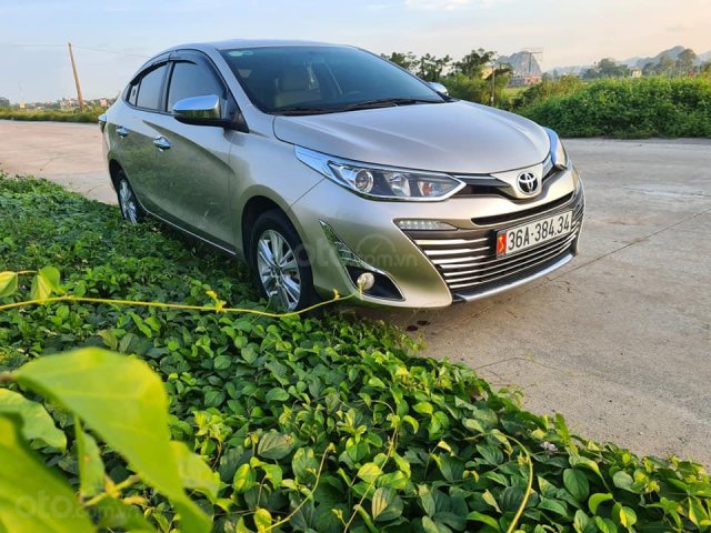 Cần bán Toyota Vios đời 2019, màu vàng số tự động, giá 10tr