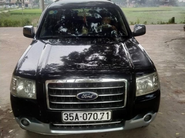 Bán gấp chiếc Ford Everest đời 2007, xe còn mới, giá thấp, một đời chủ sử dụng0