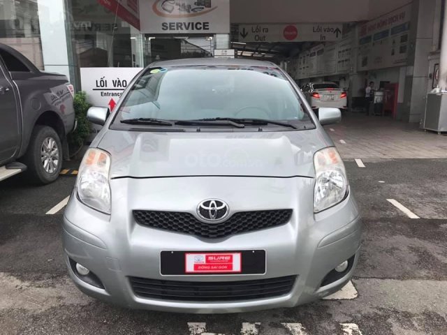 Bán xe Toyota Yaris 1.3G 2010, nhập Nhật Bản 3 gối đầu