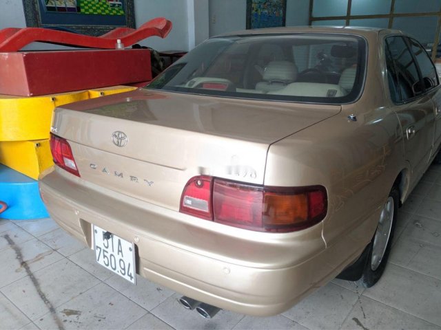 Bán Toyota Camry năm 1998, nhập khẩu còn mới giá cạnh tranh