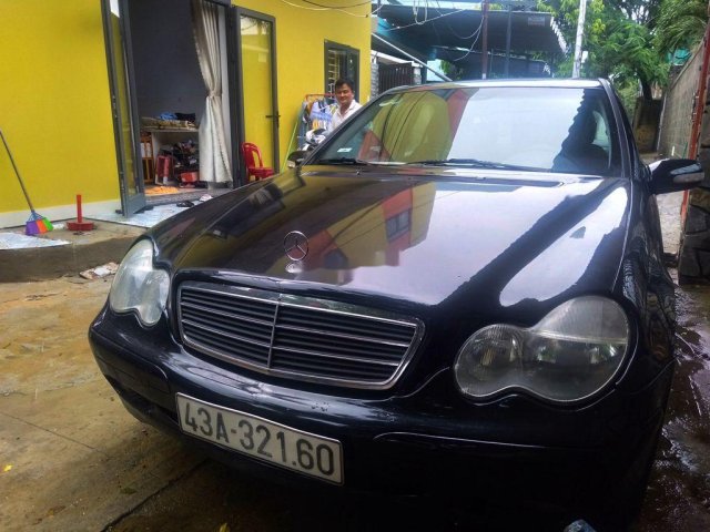 Xe Mercedes E class sản xuất 2005, nhập khẩu nguyên chiếc còn mới, giá 170tr0