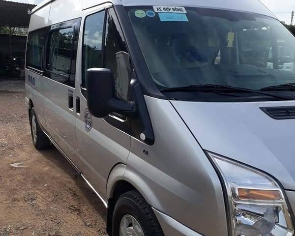 Cần bán gấp Ford Transit năm sản xuất 2019, màu bạc, xe nhập mới 99%