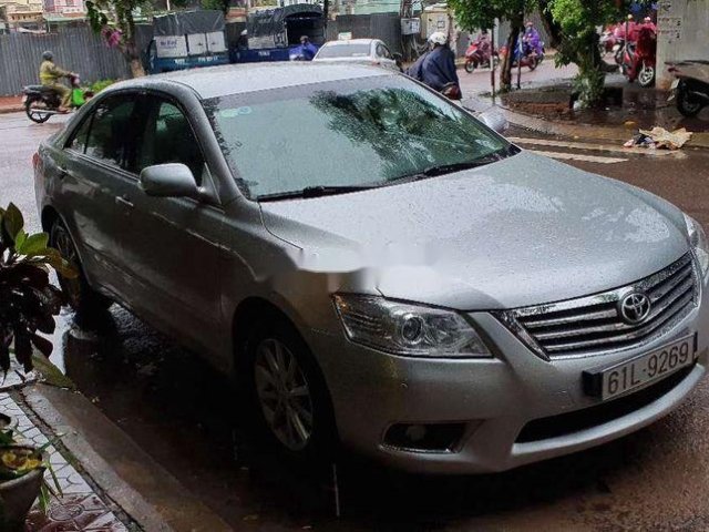 Xe Toyota Camry đời 2009, màu xám còn mới