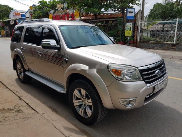 Cần bán xe Ford Everest năm sản xuất 2011, xe gia đình