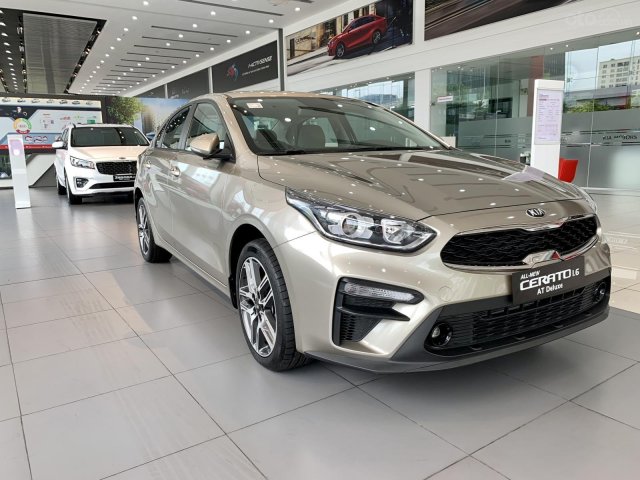 Kia Cerato 1.6 AT Deluxe 2019, xe mới - 549 triệu0