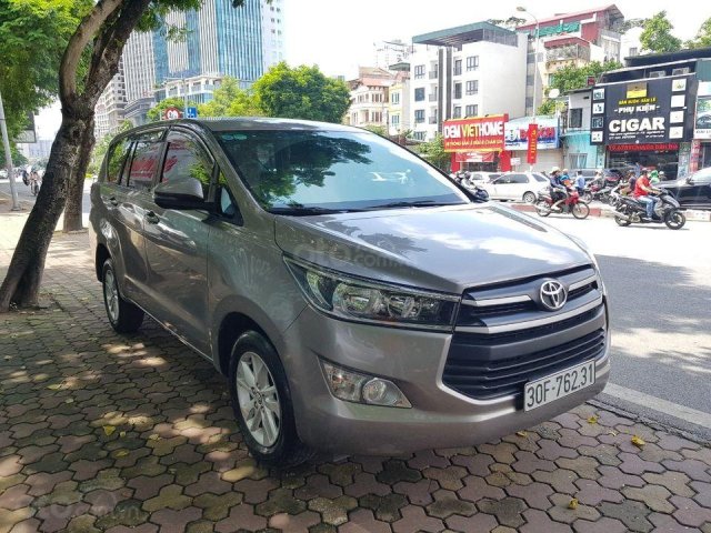 Bán xe Innova bản G SX 2018, màu vàng cát 2.0L0