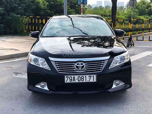 Cần bán xe Toyota Camry 2.Q sản xuất 2015, màu đen