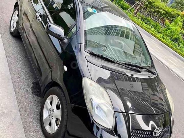 Bán Toyota Yaris sản xuất năm 2008, màu đen, xe nhập0