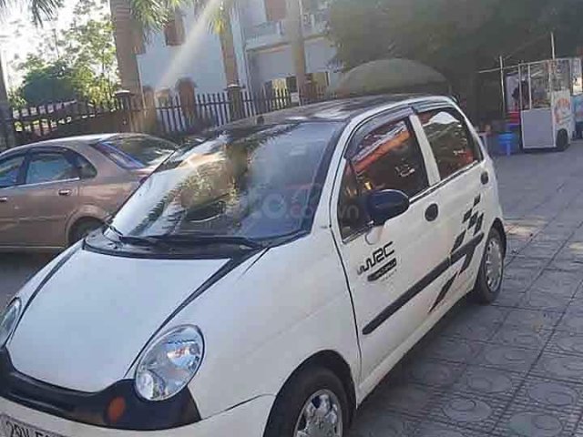 Xe Daewoo Matiz sản xuất 2004, màu trắng còn mới0