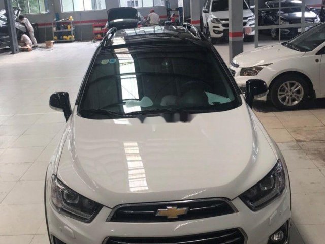 Cần bán Chevrolet Captiva năm sản xuất 2016, màu trắng 0