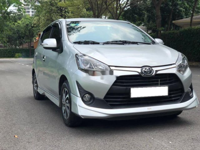 Cần bán lại xe Toyota Wigo sản xuất năm 2018, màu bạc, nhập khẩu nguyên chiếc 