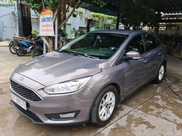 Bán ô tô Ford Focus AT sản xuất 2017, xe chính chủ giá thấp