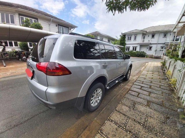 Bán ô tô Mitsubishi Pajero 2011, màu bạc, xe nhập còn mới 0