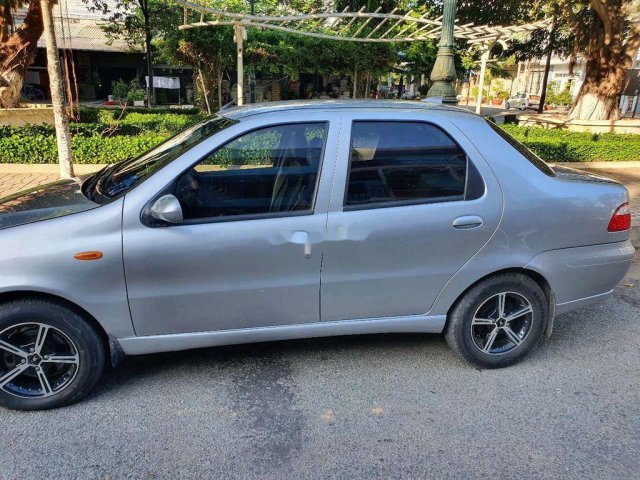 Cần bán xe Fiat Albea đời 2006, màu xám còn mới