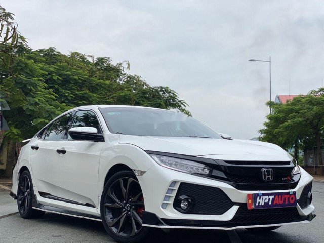 Bán Honda Civic sản xuất năm 2019, nhập khẩu nguyên chiếc còn mới, 889tr