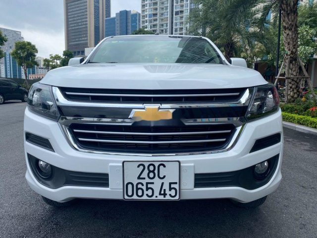 Bán xe Chevrolet Colorado sản xuất 2017, xe nhập còn mới, giá tốt0