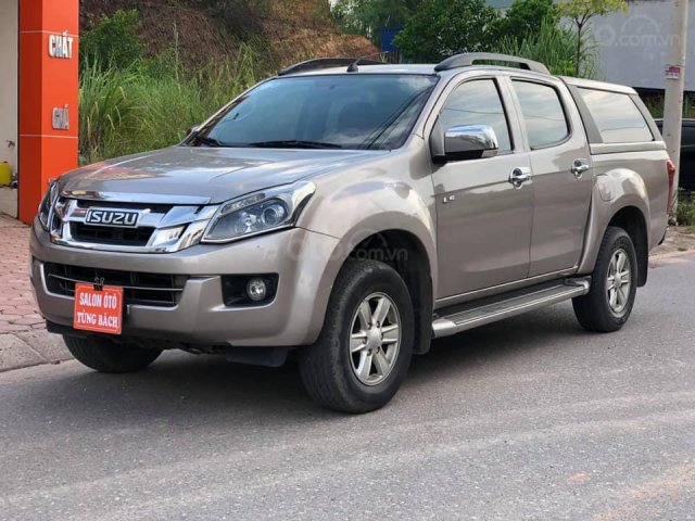 CHIANGMAI THAILAND AUGUST 10 2015 Private Car Isuzu Dmaxdmax Photo  At Road No 121 About 8 Km From Downtown Chiangmai Thailand Stock Photo  Picture And Royalty Free Image Image 44457798